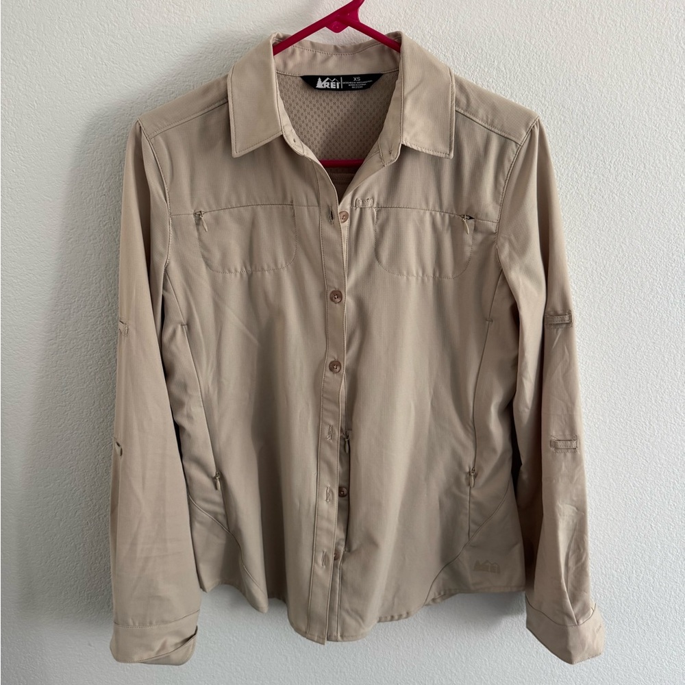 REI Women's Lightweight Button-Down Hiking/Outdoor Shirt XS